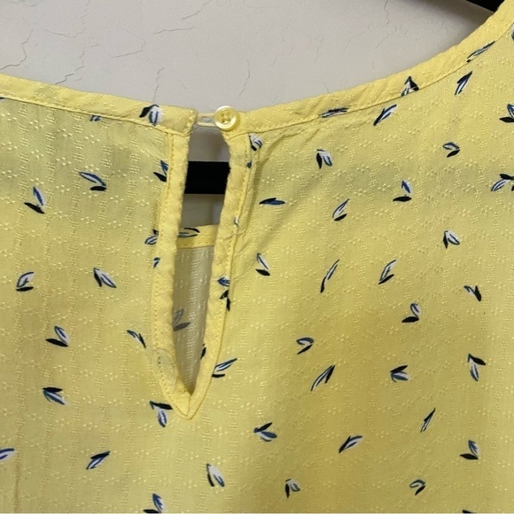 Buffalo David Bitton Yellow Front Tie Top Size XXL - Picture 3 of 6